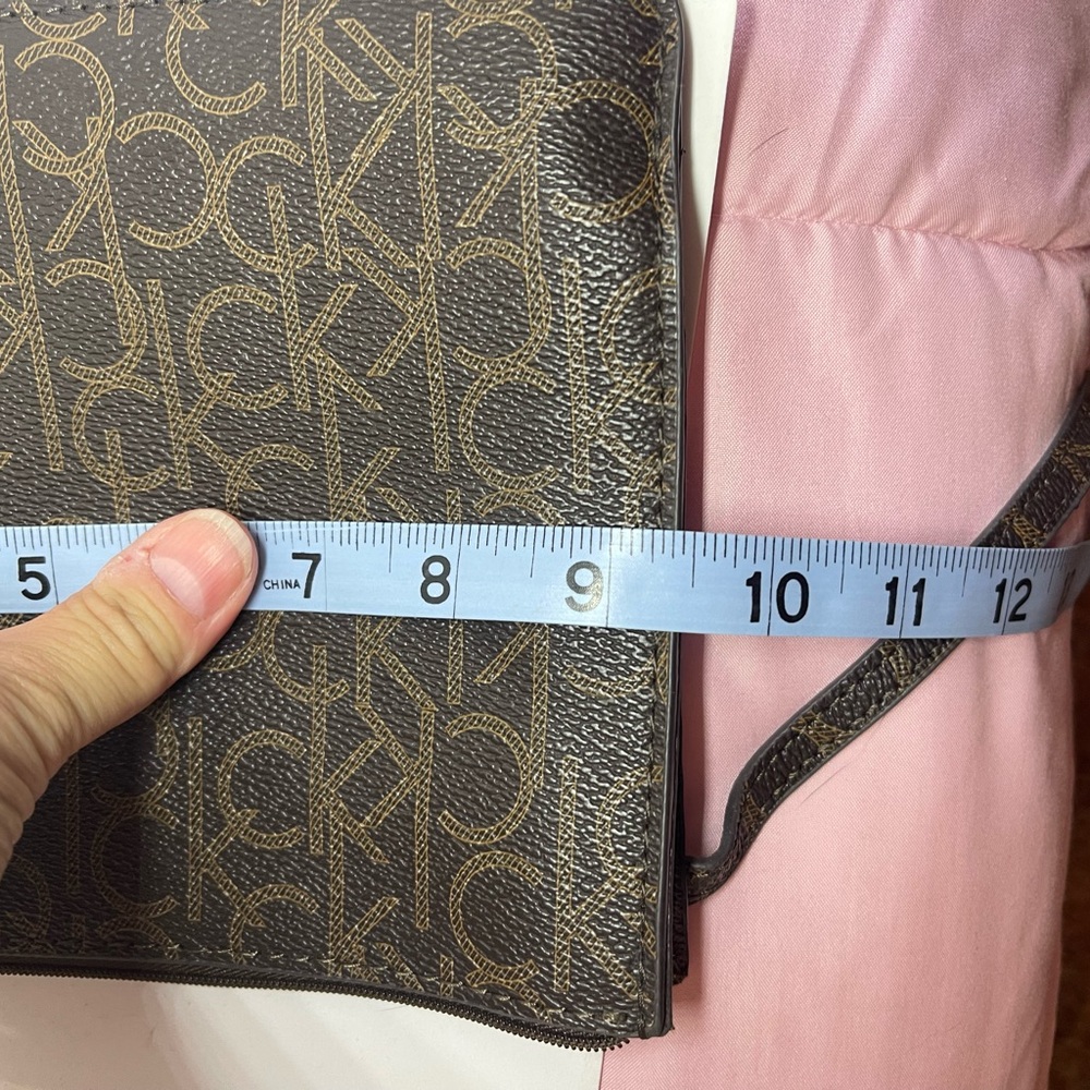 Calvin‎ Klein Black and Brown Monogram Clutch - Picture 3 of 7